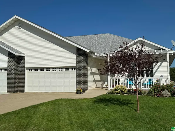 307 Quest Ave, Kingsley, IA 51028