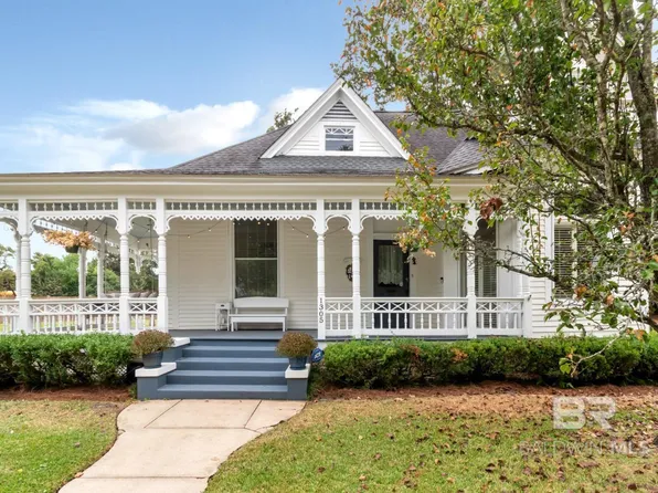 1305 Brown St, Mobile, AL 36604