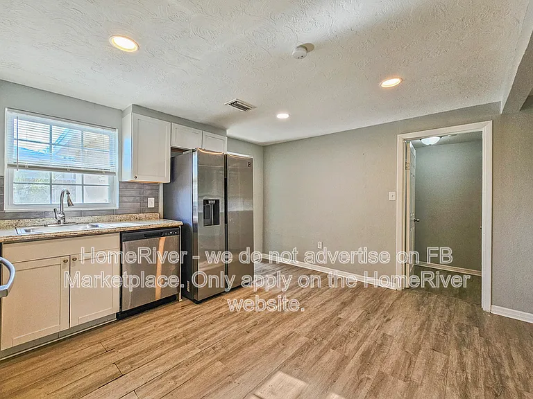 1048 Powersong St — Photo 10