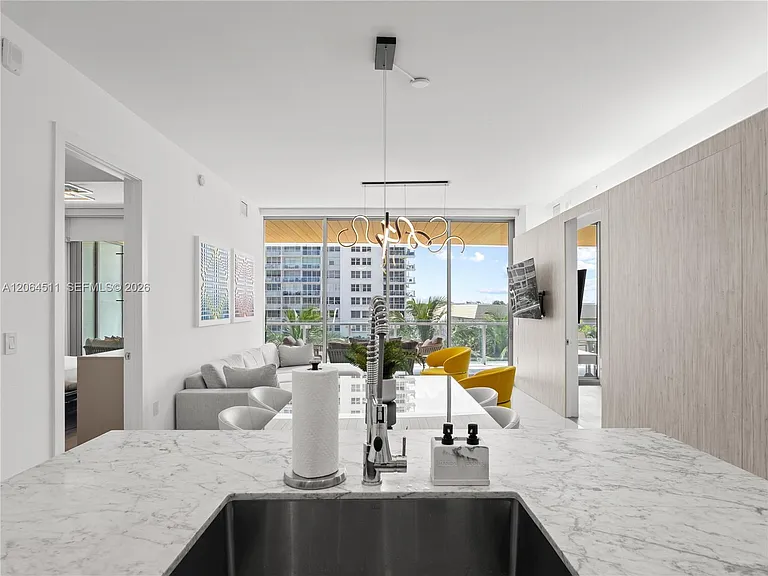 5775 Collins Ave #405 — Photo 8