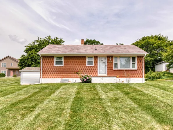 1606 Whipple Dr, Blacksburg, VA 24060