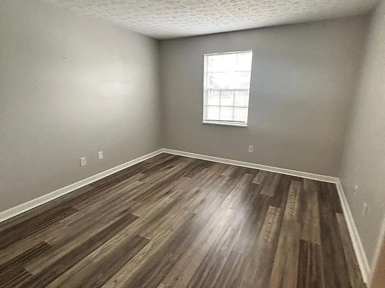 Blakely Place Apartments — Photo 6