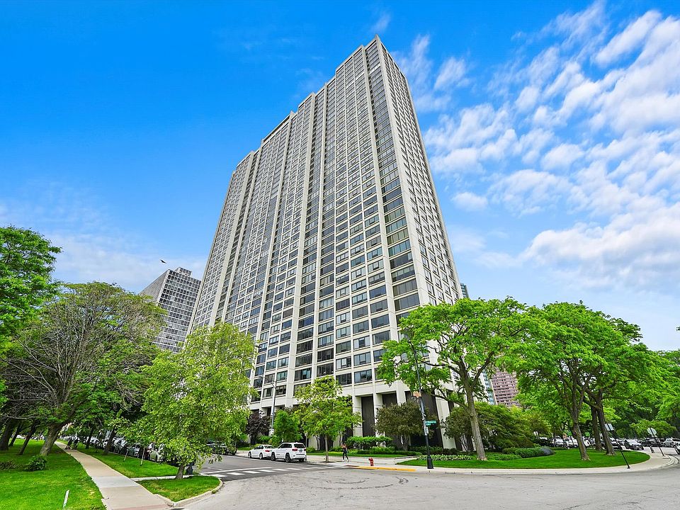 1st image of 2800 N Lake Shore Dr APT 1215