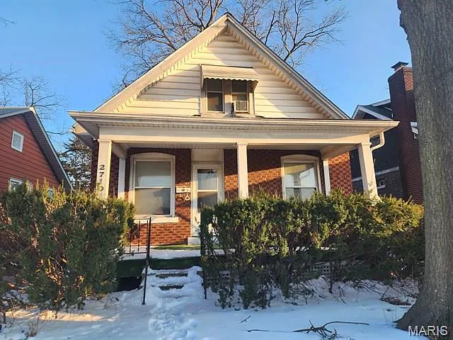 2710 Madison Ave photo 1