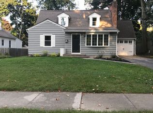 162 Clovercrest Dr, Rochester, NY 14618