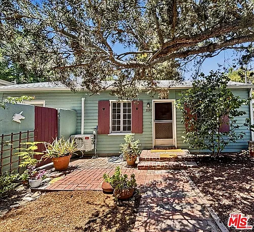2139 Holly Dr Photo 1