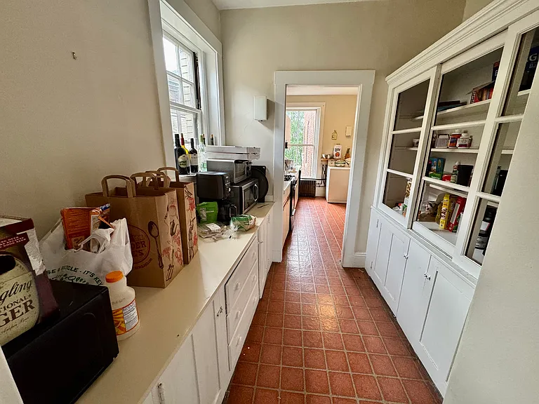 104 Strathmore Rd #3 — Photo 7