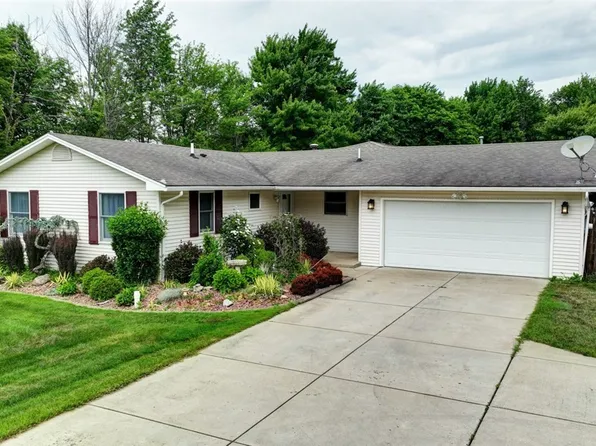 1080 Blakeley Rd, East Aurora, NY 14052