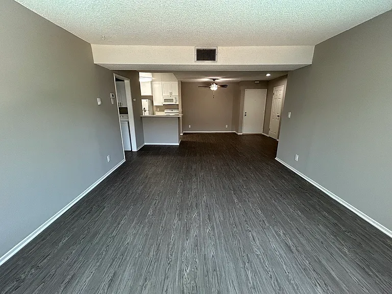 Taylor Garden Apartments — Photo 32