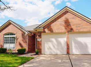 3915 Summerfield Dr, Pearland, TX 77584