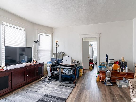 3rd image of 120 N Pine St
