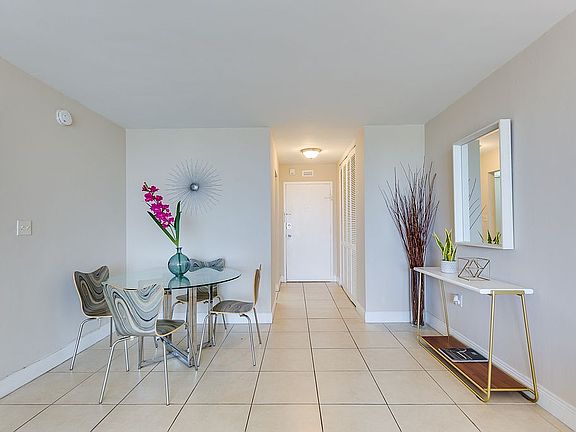 2nd image of 1800 Sans Souci Blvd APT 415