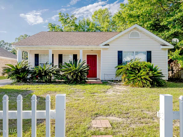 3216 Tuna Rd, Gautier, MS 39553