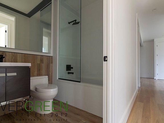 5th image of 551 Midwood St #3C