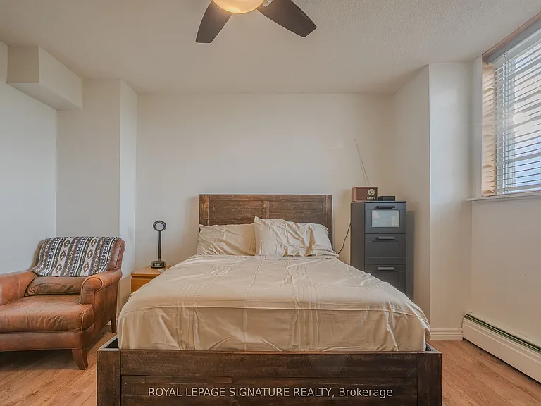 975 Warwick Ct #1608 — Photo 33