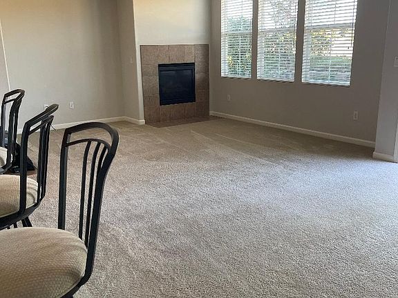 4th image of 2702 Esplanade Cir
