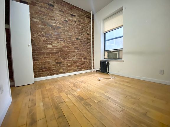 5th image of 238 E 14th St #4A