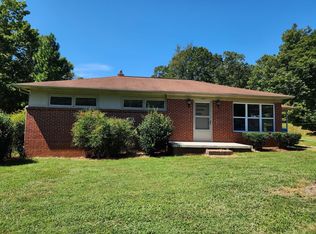 1801 14th St NE, Hickory, NC 28601
