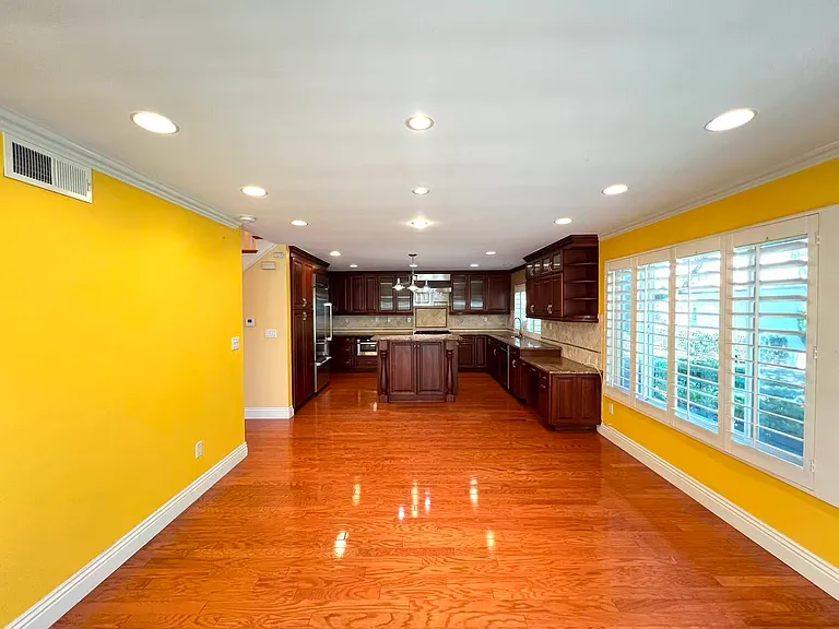 6777 Ossabaw Ct — Photo 3