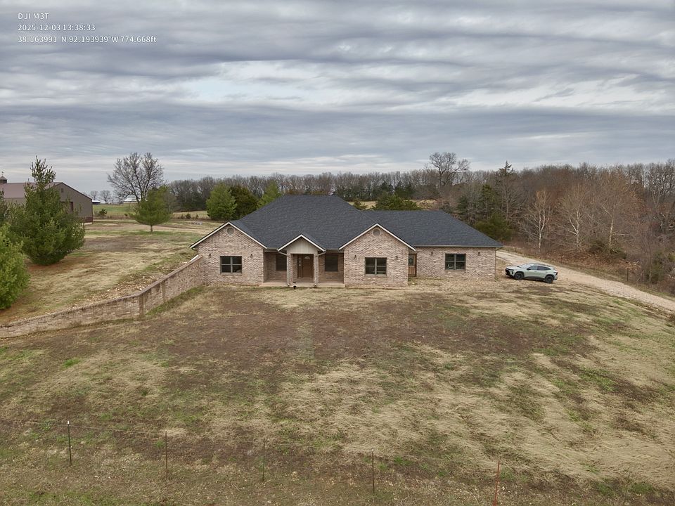 1st image of 43762 Highway 42 W