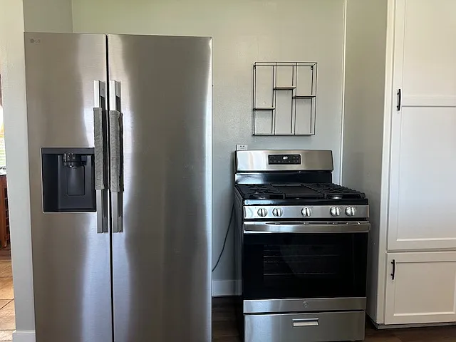 2 bed, 960 sqft, $2,950 — Photo 3