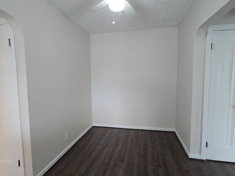 570 Hadley Ave #3 — Photo 7