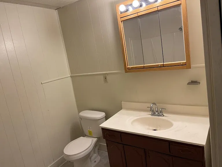 614 W Stephenson St #614 W STEPHENSON — Photo 11