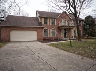 2301 Waterbend Dr, Elkhart, IN 46514