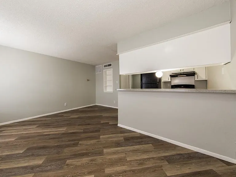 The Rise Apartments — Photo 6