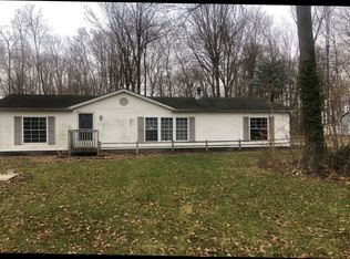 1835 W Maple Ln, Claypool, IN 46510