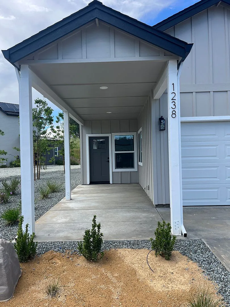 Building Photo - 1238 Old Alturas Rd