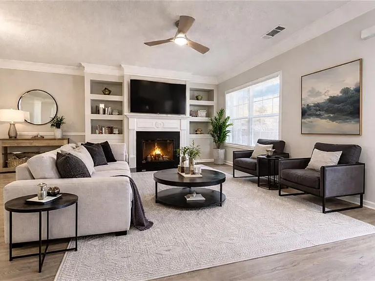 2154 Olmadison Vw — Photo 4