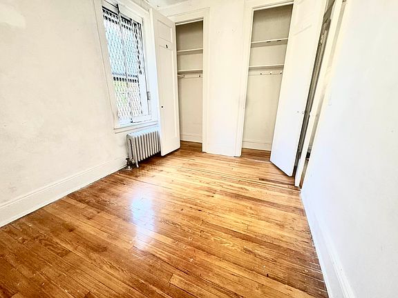 5th image of 3088 35th St APT 2R