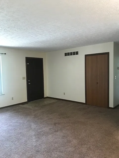 2 bed, 936 sqft, $1,100 — Photo 4