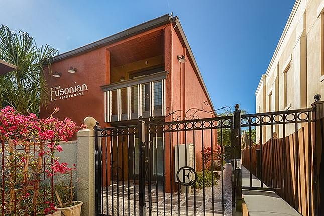 1st image of 610 1/2 W Horatio St APT 1