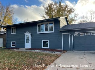 4505 S Plains Dr, Sioux Falls, SD 57106