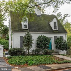 5018 V St NW, Washington, DC, 20007