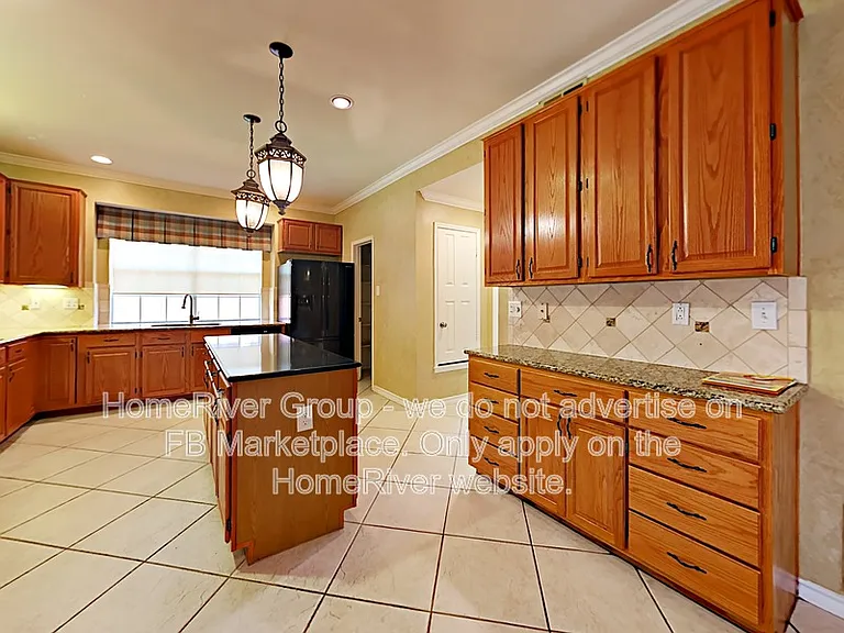 6725 Grant Ln — Photo 6