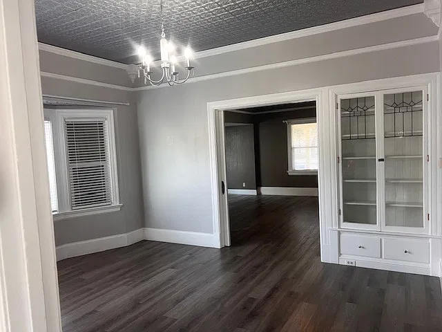4 bed, 1.5 bath, 1527 sqft, $2,850 — Photo 2