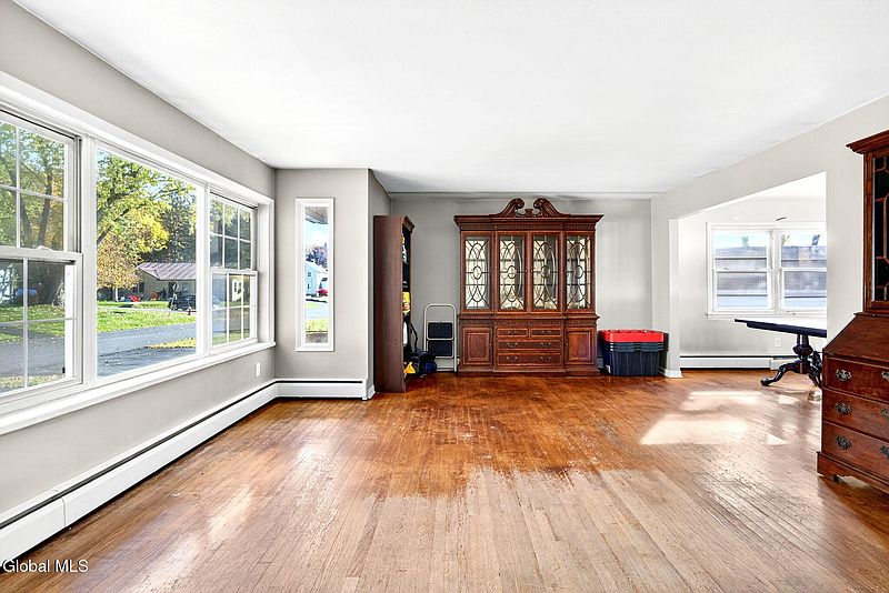 5th image of 203 Mountain View Avenue