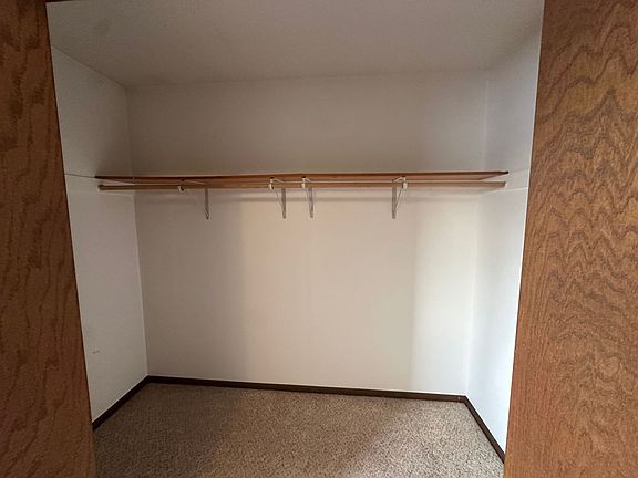 4th image of 1502 E Gateway Cir S #301