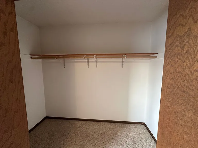 1502 E Gateway Cir S — Photo 4