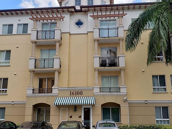 4th image of 16100 Emerald Estates Drive #296