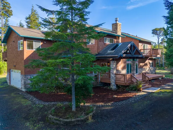 8945 NW Kimberley St, Seal Rock, OR 97376