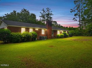 302 McDee St, Tabor City, NC 28463