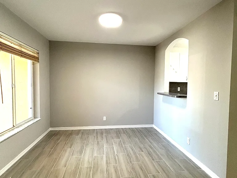 1007 Arezzo Cir — Photo 3