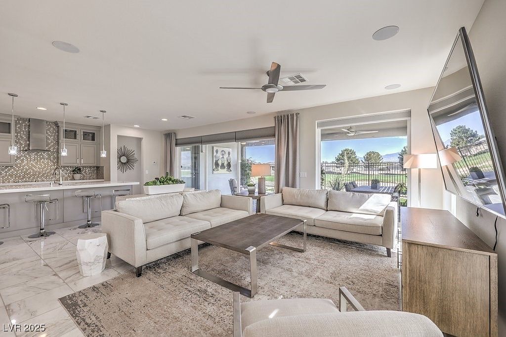 4924 E Cactus Canyon Dr