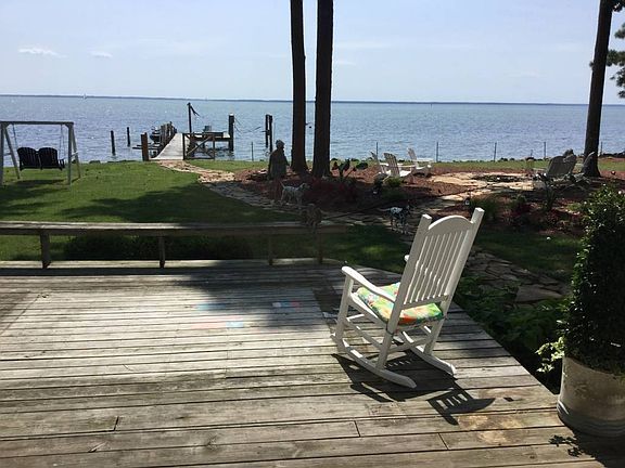 5th image of 202 Bay Haven Ln