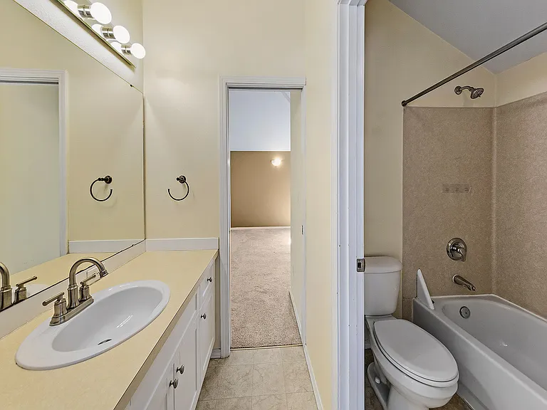 3rd Floor Jack and Jill Bathroom