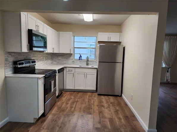 2240 Johnson St APT 203, Hollywood, FL 33020